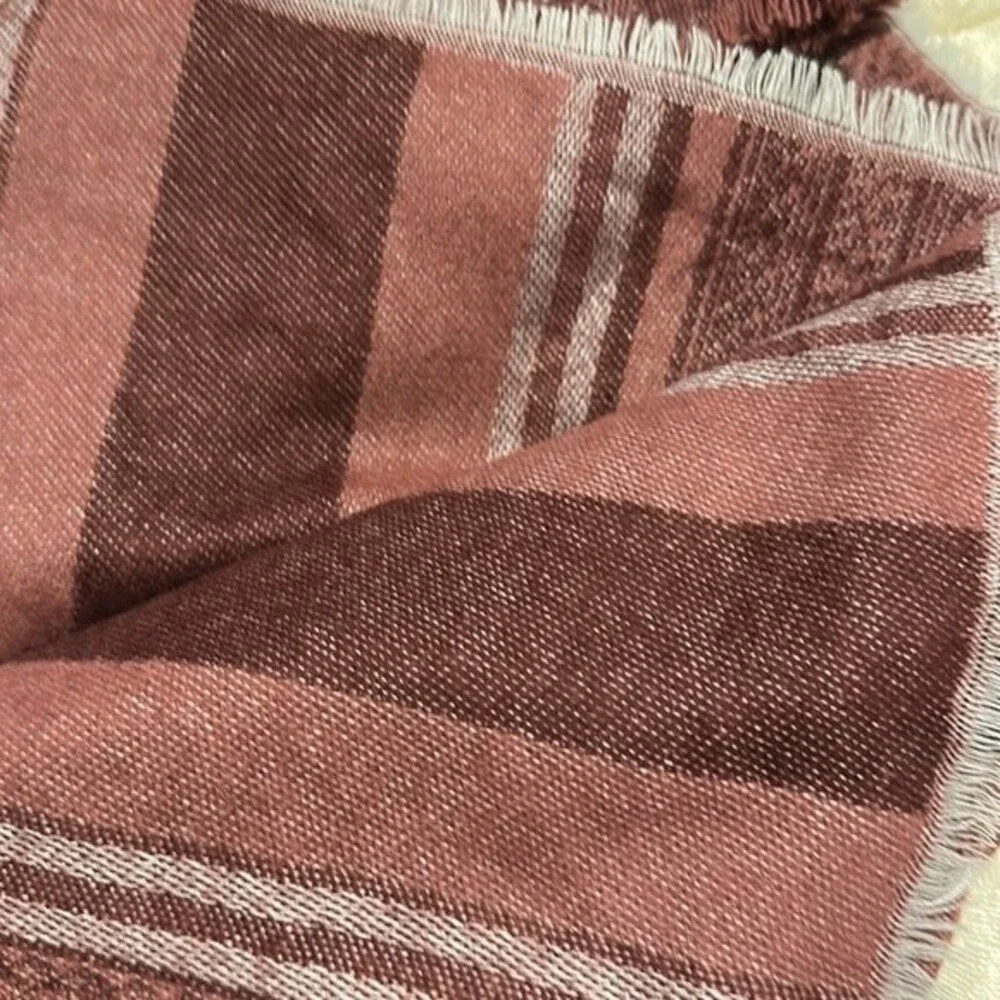 BCBGMAXAZARIA Scarf/Wrap🧣
